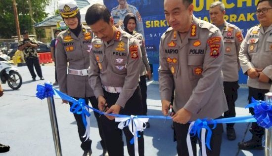 Satuan Lalu Lintas (Satlantas) Polres Metropolitan Palembang (Polrestabes Palembang) secara resmi meluncurkan sirkuit mini ujian praktik pembuatan SIM C di halaman Mapolrestabes Palembang /ist