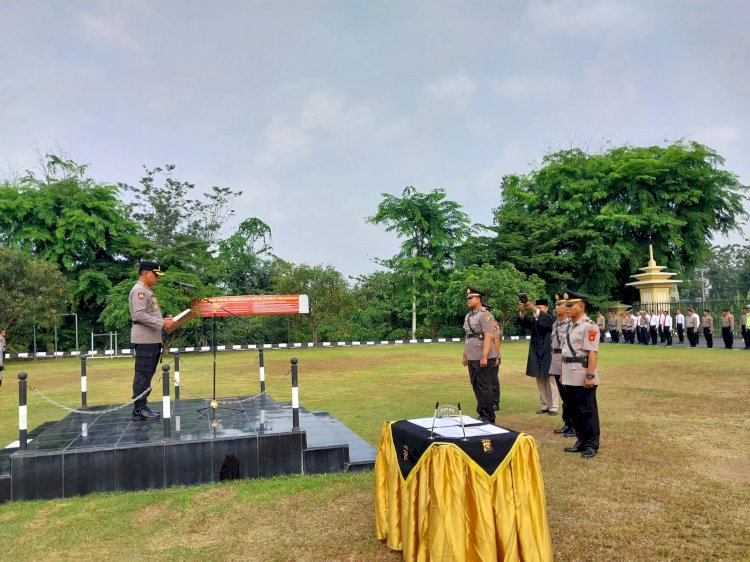 Dua perwira di jajaran Polres OKU yang menduduki jabatan Kasat Reskrim dan Kapolsek Baturaja Timur/ist