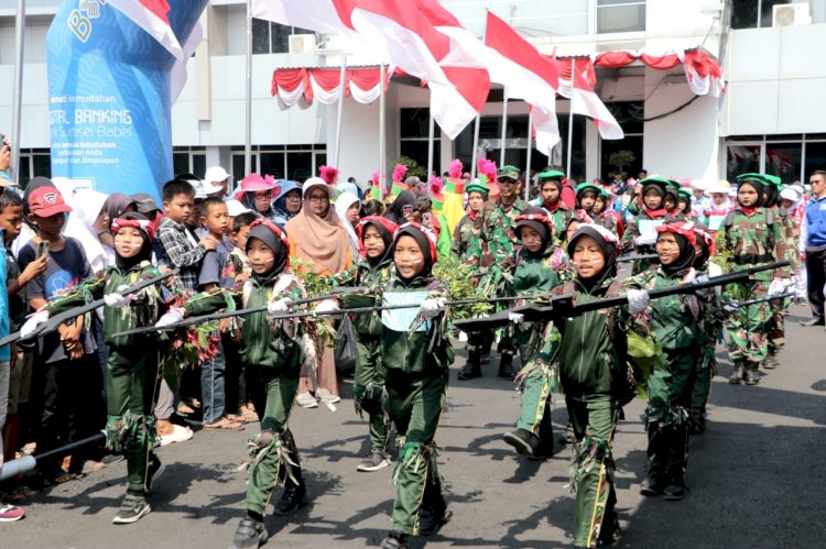 Parade Lomba Gerak Jalan Indah di Muara Enim/Foto:Noviansyah