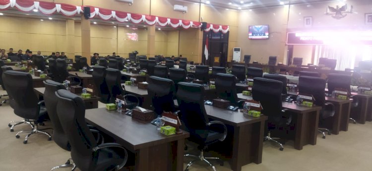 Pemandangan kursi dewan yang kososng saat pidato kenegaraan Presiden RI/Foto:Amizon