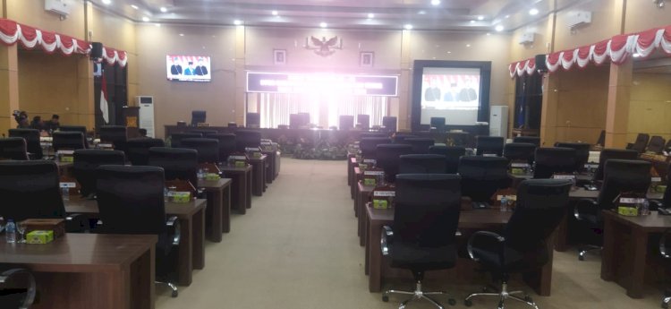 Pemandangan kursi dewan yang kososng saat pidato kenegaraan Presiden RI/Foto:Amizon