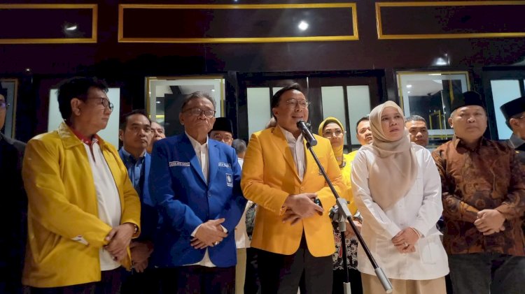 Suasana partai Koalisi Sumsel di Parlemen pendukung Prabowo, yang diinisiasi partai Golkar Sumsel, bersama Gerindra, PKB, dan PAN, saat menggelar silahturahmi pertama kali sejak resmi berkoalisi, Senin (21/8) di Hotel Arista Palembang.(Dudy Oskandar/rmolsumsel.id)   