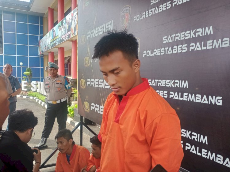 Muhammad Aidil Akbar (21) pelaku bobol rumah majikan senilai Rp 200 juta yang tertangpa Satreskrim Polrestabes Palembang. (Denny Pratama/RMOLSumsel.id)