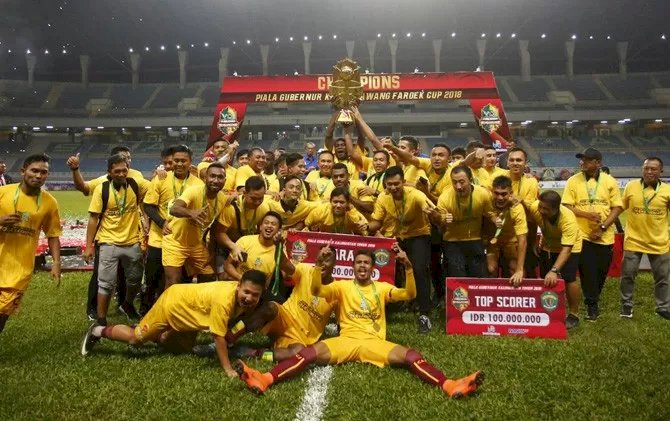 Momen Sriwijaya FC saat angkat tropy di turnamen pra musim tahun 2018 lalu/ist