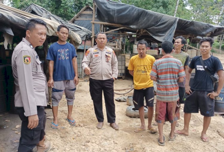 Polres lakukan pembongkaran di lokasi illegal refinery/ist