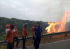 Kawasan Liku Endikat Pagaralam Terbakar, Petugas Padamkan Api Hingga Malam