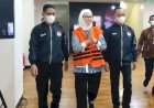 Mantan Dirut Pertamina Karen Agustiawan Resmi Pakai Rompi Oranye KPK