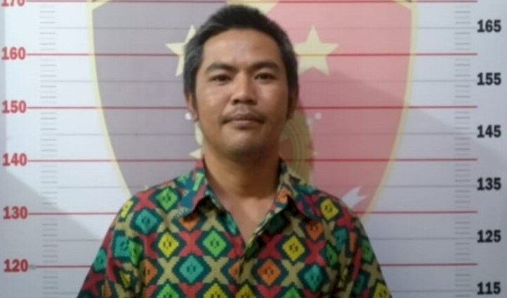 Unsri Comiri alias Rico (35) sopir truk yang menggelapkan 200 sak semen milik perusahaan. (ist/RMOLSumsel.id)