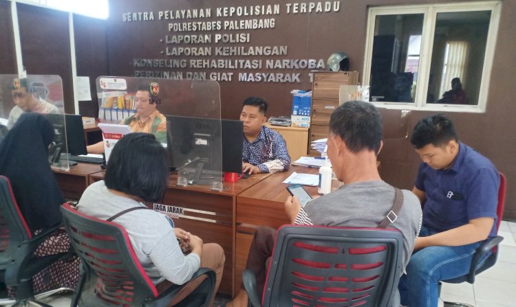Korban membuat laporan ke SPKT Polrestabes Palembang/ist