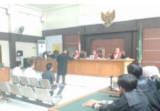 Sidang atas ketiga terdakwa dalam kasus dugaan korupsi dana hibah Bawaslu Ogan Komering Ulu Selatan (OKUS) tahun 2019-2020 kembali berlangsung di Pengadilan Tipikor Palembang, Rabu (14/9).(ist/rmolsumsel.id)