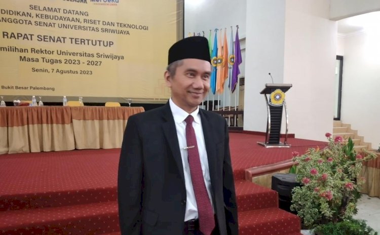Profesor Dr Taufiq Marwa SE MSi resmi dilantik menjadi Rektor Universitas Sriwijaya (Unsri) periode 2023-2027/ist