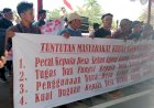 Kesal Kades Izinkan PT SSP Bendung Sungai Ogan, Ratusan Masyarakat Keban Agung Serbu Kantor Bupati