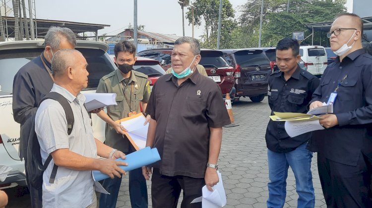 Suasana sidang lapangan dihalaman hotel Maxone Jalan R Sukamto Kelurahan 8 Ilir Kecamatan Ilir Timur II Palembang /Foto:Fauzi