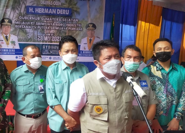 Momen Gubernur Sumsel Herman Deru melaunching ekspor buah kelapa melalui Sriwijaya Agro Industri (SAI) bersama CV Putra Sriwijaya Perkasa pada 28 Mei 2021 lalu/ist