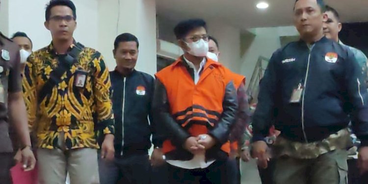 Mentan Syahrul Yasin Limpo pakai rompi orange/ist