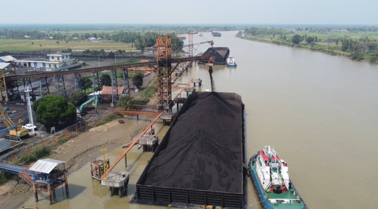 Pelabuhan stockpile batu bara PT RMK di Kabupaten Muara Enim,Sumatera Selatan. (dok. RMOLSumsel.id)