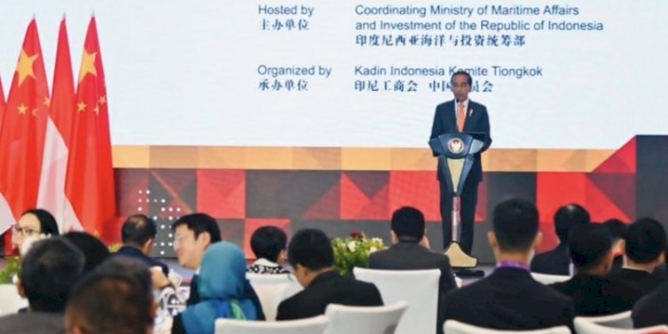 Presiden RI, Joko Widodo saat menyampaikan pidatonya di acara Forum Bisnis Indonesia-China di Beijing, 16 Oktober 2023/Instagram @sekretariat.kabinet