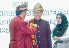 Pj Gubernur Agus Fatoni Dianugerahi Gelar Adat Meraje Emban 