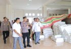 Cek Gudang Logistik Pemilu, Kapolres OKU Timur Ingatkan Penjaga Untuk Tingkatkan Kewaspadaan