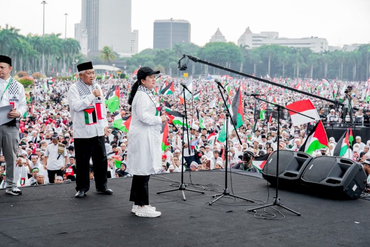Ketua DPR RI Puan Maharani menghadiri Aksi Bela Palestina yang digelar di Monas, Jakarta Pusat/ist