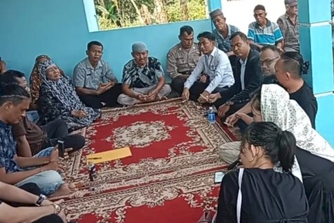 Siti Marbiah (73) diusir oleh anak angkatnya AY (perempuan) dari rumahnya di jalan Siantar Lorong Burhanudin RT 016/RW006 Kelurahan Pangkalan Balai Kecamatan Banyuasin III Banyuasin/ist