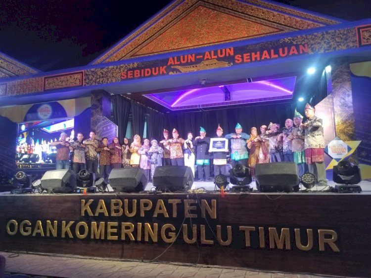 Malam penganugrahan Festival Tunas Bahasa Ibu/ist