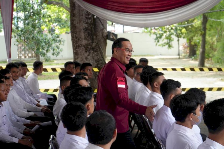 Kepala Kantor Wilayah Kementerian Hukum dan Hak Asasi Manusia Sumatera Selatan Ilham Djaya memantau langsung pelaksanaan hari pertama Seleksi Kompetensi Dasar/ist