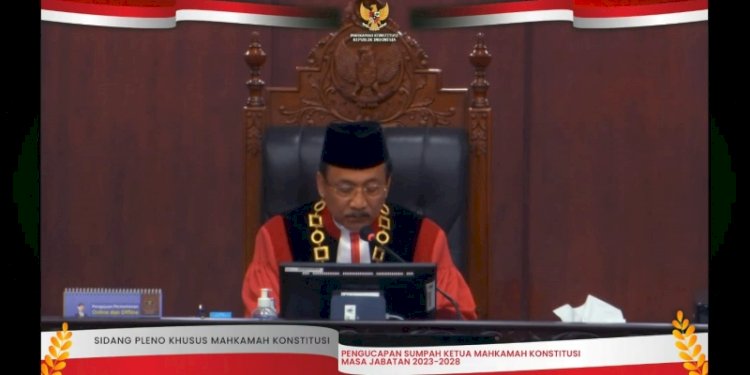 Hakim Konstitusi, Suhartoyo saat berpidato usai dilantik menjadi Ketua Mahkamah Konstitusi (MK), di Ruang Sidang Utama Gedung MK, Jalan Medan Merdeka Barat, Jakarta Pusat, Senin (13/11)/RMOL