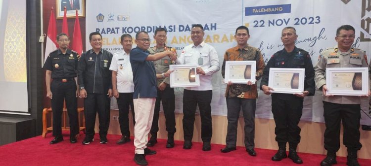 Pemberian apresiasi dan penghargaan berupa SUMSEL TREASURY AWARD 2023/ist