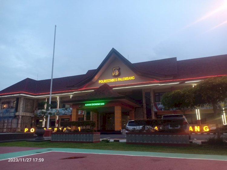 Gedung Polrestabes Palembang. (Denny Pratama/RMOLSumsel.id)
