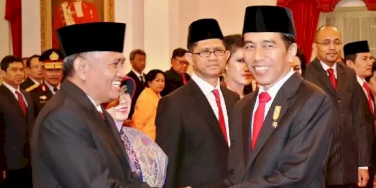 Presiden Joko Widodo saat melantik Ketua KPK Agus Rahardjo/Net