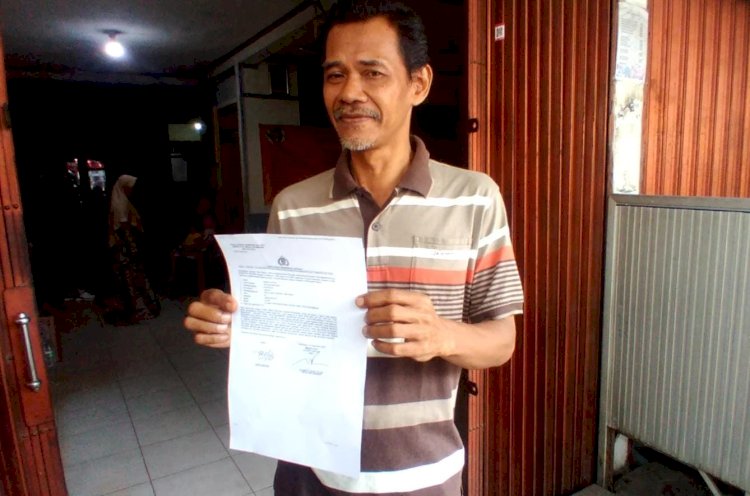 Didik Cahyadi (56) pedagang bakso yang motornya hilang dibawa maling. (Fauzi/RMOLSumsel.id)