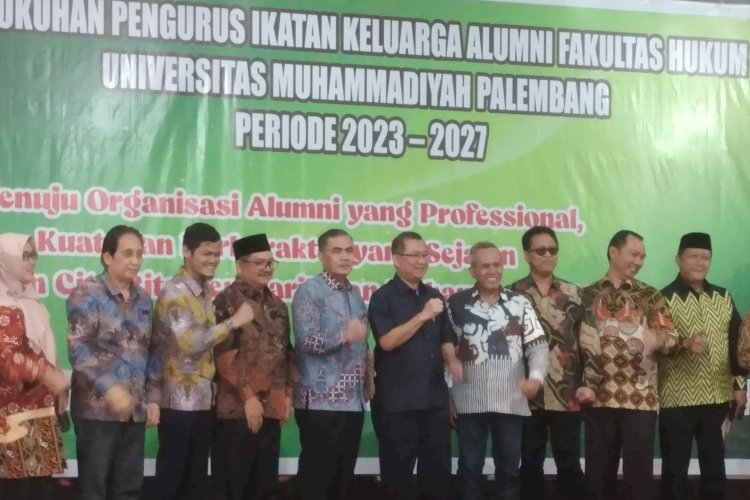 Ikatan Keluarga Alumni (IKA) Fakultas Hukum Universitas Muhammadiyah Palembang (UMP) untuk periode 2023-2027 resmi dikukuhkan/ist