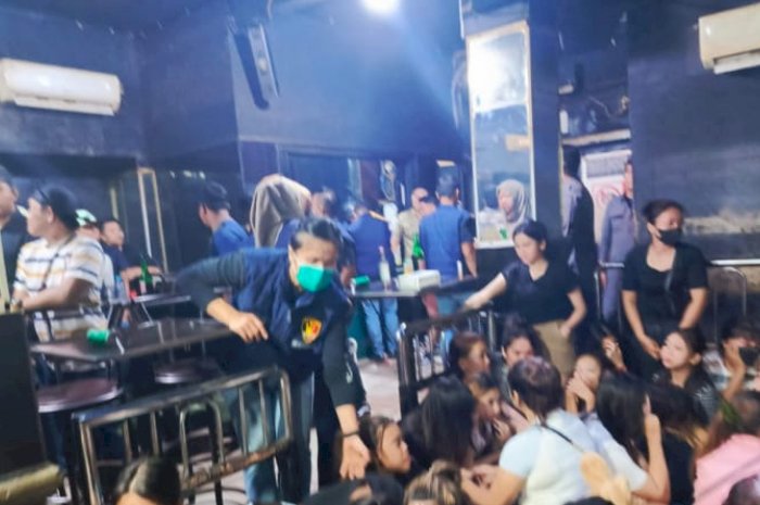 Tim gabungan Polda Sumsel dan Polrestabes Palembang merazia diskotik di Kampung Baru/ist
