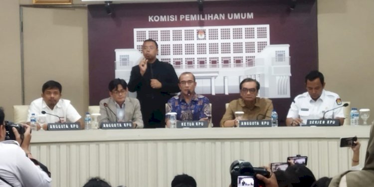 Jumpa pers pimpinan KPU RI terkait persiapan debat capres-cawapres di Media Center Kantor KPU RI, Jalan Imam Bonjol, Menteng, Jakarta Pusat, Senin (11/12)/RMOL