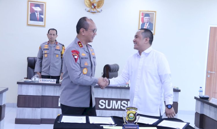 Penandatanganan perjanjian kerja sama yang monumental antara Komisi Pemilihan Umum (KPU) Provinsi Sumsel dan Kepolisian Daerah Sumsel/ist        