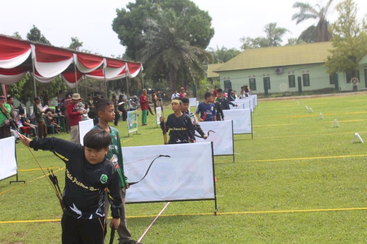 Puluhan pelajar antusias mengikuti lomba panahan yang diadakan oleh Kodim 0406 Lubuklinggau/ist