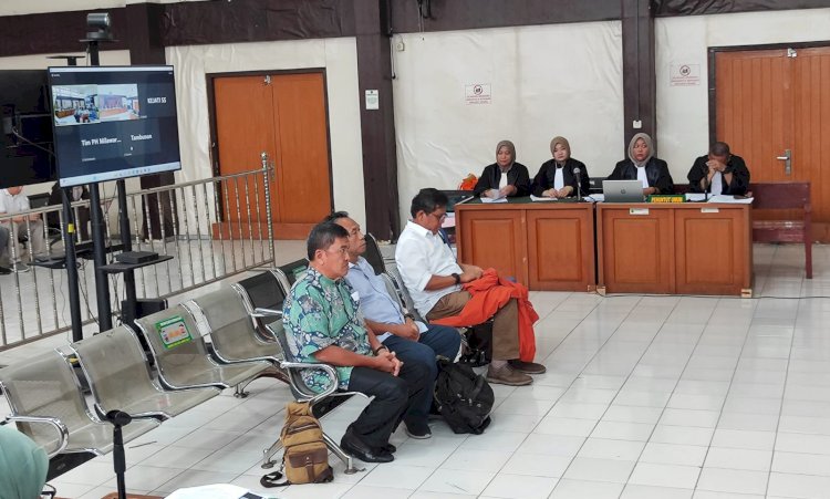 Tiga mantan petinggi PT Satria Bahana Sarana yang dihadirkan dalam persidangan kasus akuisisi saham anak perusahaan PTBA/Foto:RMOL