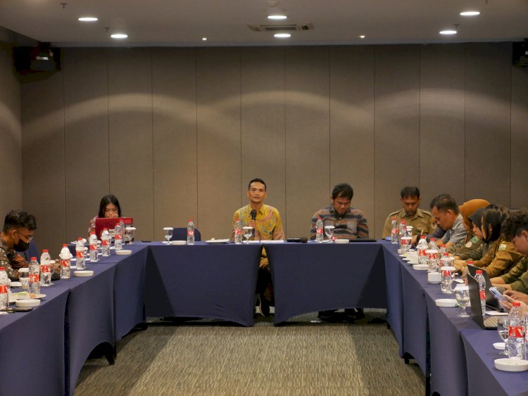 Focus Group Discussion (FGD) yang digelar Jaringan Pemantau Independen Kehutanan (JPIK) di Hotel Batiqa. (ist/rmolsumsel.id)