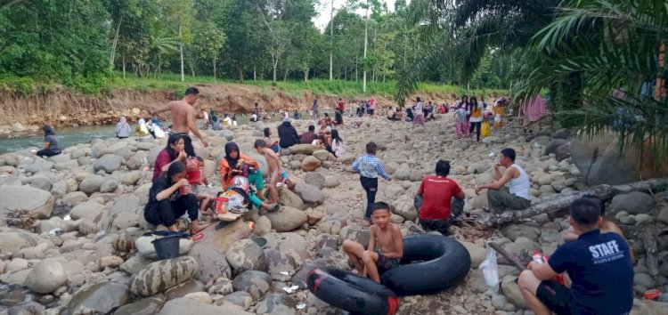 Lokasi objek Wisata Alam Muara di Kabupaten Empat Lawang ramai dikunjungi wisatawan. (ist/rmolsumsel.id)