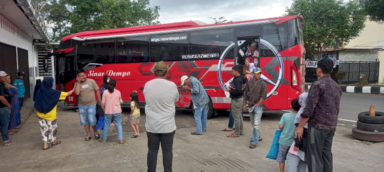 Situasi Kedatangan di Pool Bus Sinar Dempo kota Pagar Alam. (Taufik  Hidayat/RMOLSumsel.id)