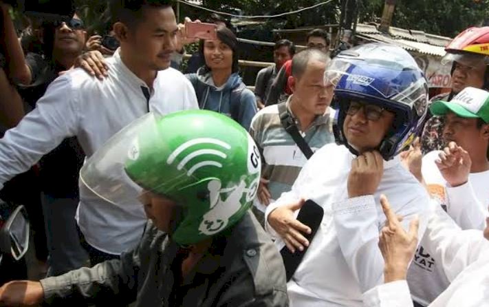 Anies Baswedan naik ojol