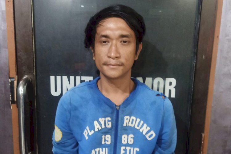 Pelaku Agus Toyib yang ditangkap petugas Polrestabes Palembang. (ist/RMOLSumsel.id)