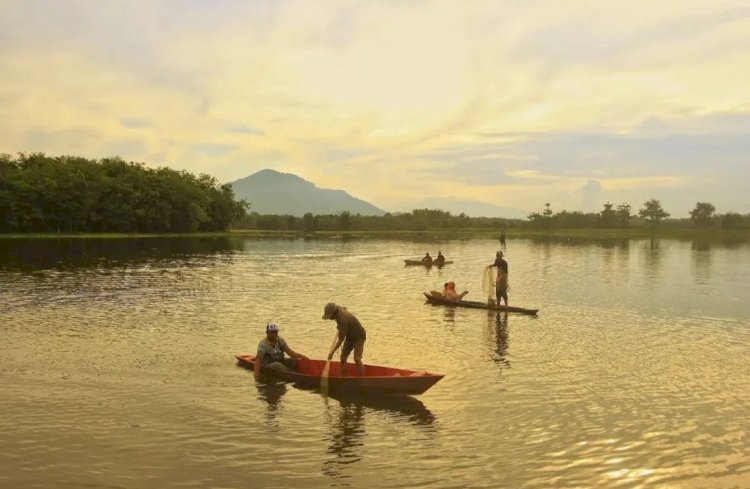Objek wisata Danau Aur di wilayah Kecamatan Sumber Harta, Kabupaten Musi Rawas.(dok. Instagram @pesonasriwijaya)