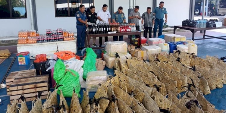 Lanal Tahuna menyita sejumlah barang ilegal dari Filipina yang masuk ke wilayah Indonesia melalui Kepulauan Sangihe, Sulawesi Utara/Ist