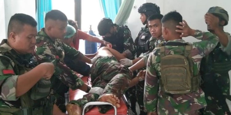 Prajurit TNI terluka akibat serangan Kelompok Separatis Teroris Papua (KSTP) di Kampung Bousah, Distrik Aifat Selatan, Kabupaten Maybrat, Papua Barat Daya, Senin (25/12)/Ist