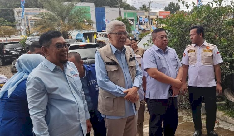 Ketua TKD Prabowo-Gibran Provinsi Sumatera Selatan, Mawardi Yahya, bersama TKD Kabupaten Empat Lawang, Herman Rusul. (Salim/RMOLSumsel.id)