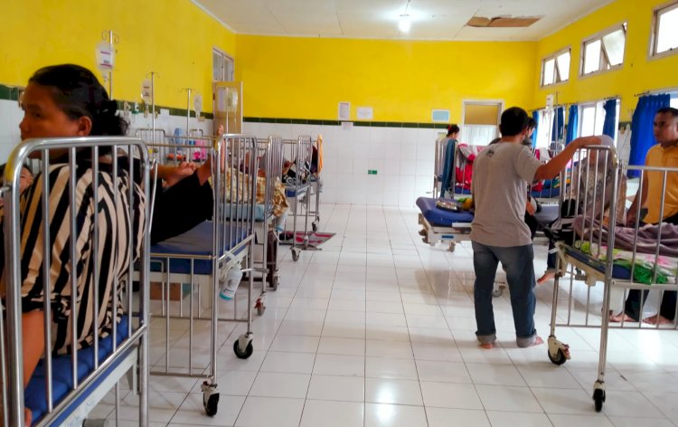 Beberapa pasien penderita DBD yang dirawat di RSUD Kayuagung/Foto:Hari Wijaya