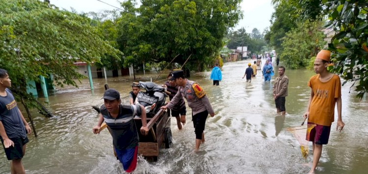 Banjir di wilayah Kabupaten Musi Rawas sebabkan akses jalan ikut terendam.(dok.Polres Musi Rawas)