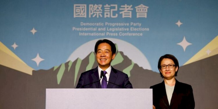 Presiden terpilih Taiwan Lai Ching-te dari Partai Progresif Demokratik (DPP) dan wakilnya Hsiao Bi-khim dalam konferensi pers kemenangannya di Taipei, pada Sabtu, 13 Januari 2024/Net